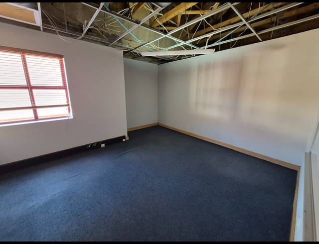499.99M² OFFICE TO LET IN RIVONIA